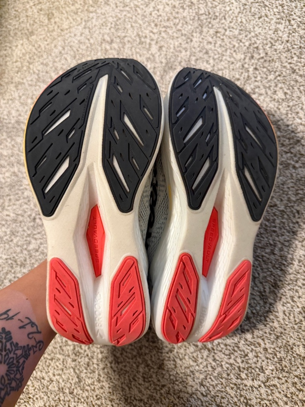 Brooks Hyperion Max 2 - Picture 4 of 6